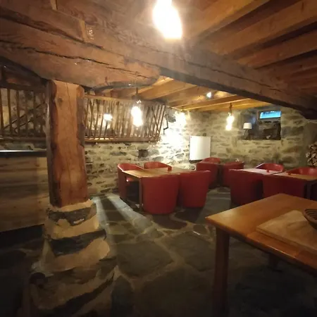 Pensión Les Calades Les Estables