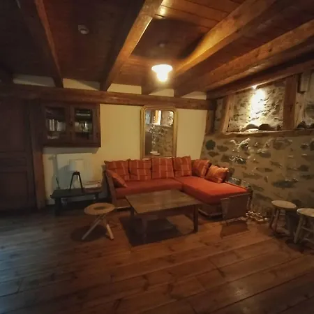 Pensión Les Calades 3*