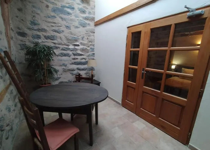 Les Calades Лез-Эстабль