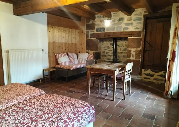 Les Calades Гостевой дом Лез-Эстабль